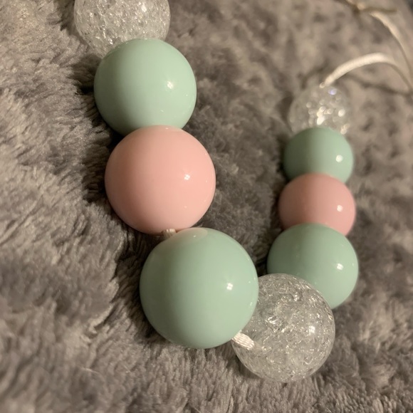 Bubblegum necklace - Picture 2 of 2